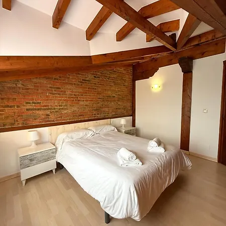 Con Zona De Asador En Quijas Holiday home