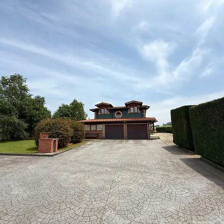 Con Zona De Asador En Quijas Valles (Reocin)