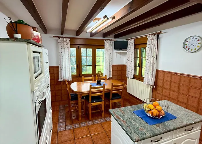 Con Zona De Asador En Quijas